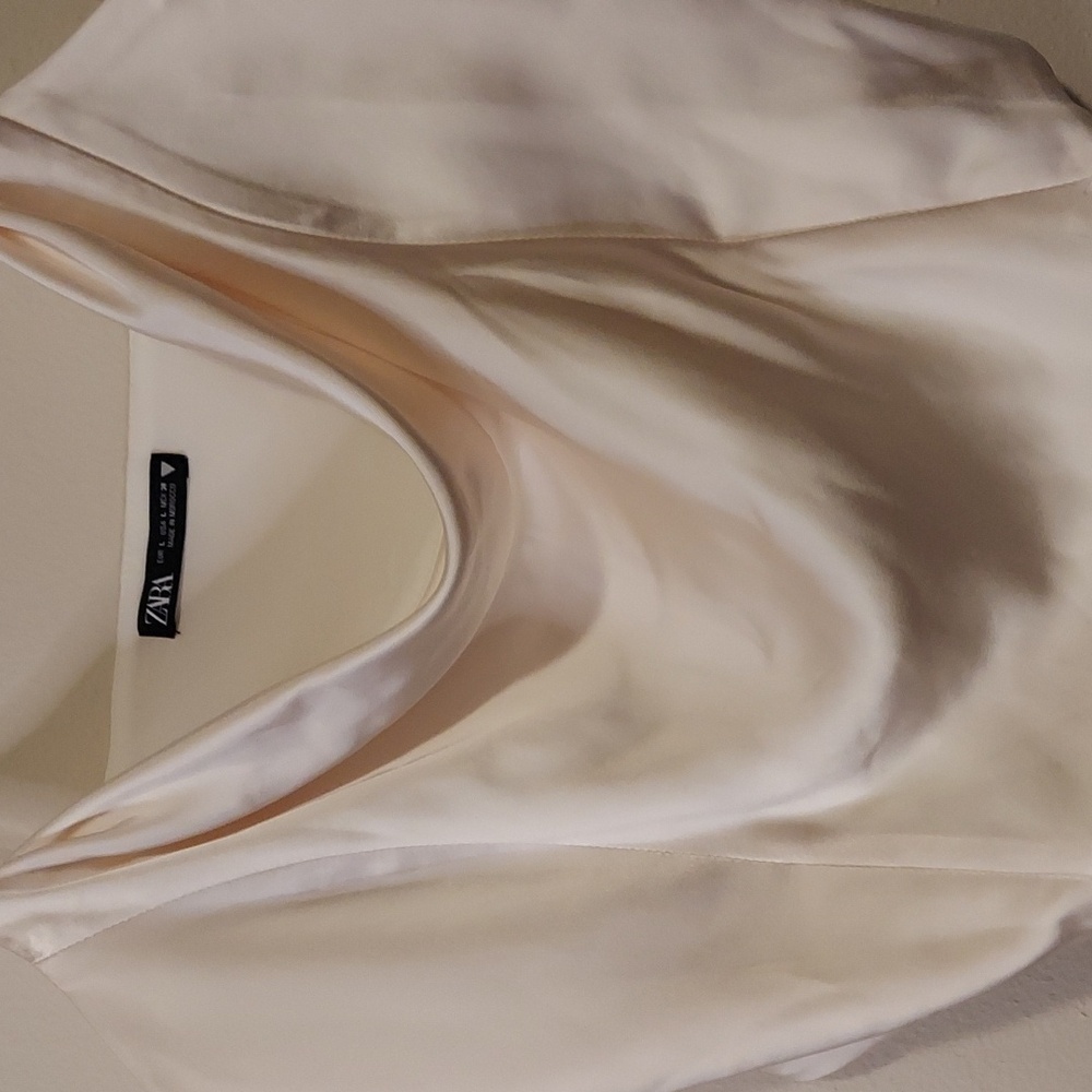 ZARA SATIN CROP - Picture 2 of 5